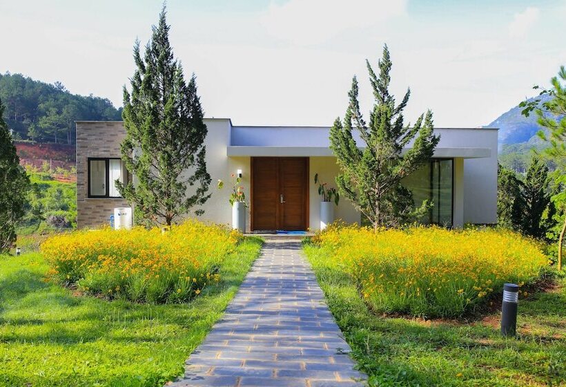 ویلای 3 خوابه, Terracotta Hotel & Resort Dalat