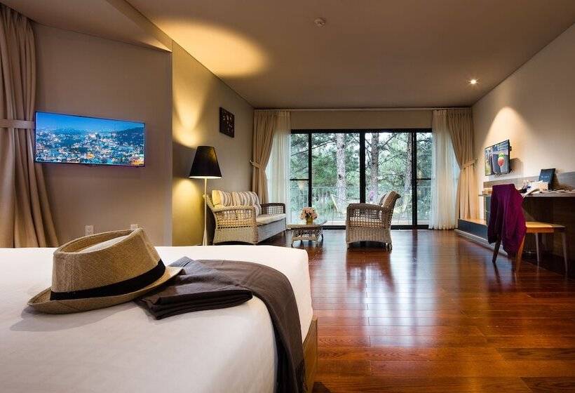 ویلای 5 خوابه, Terracotta Hotel & Resort Dalat