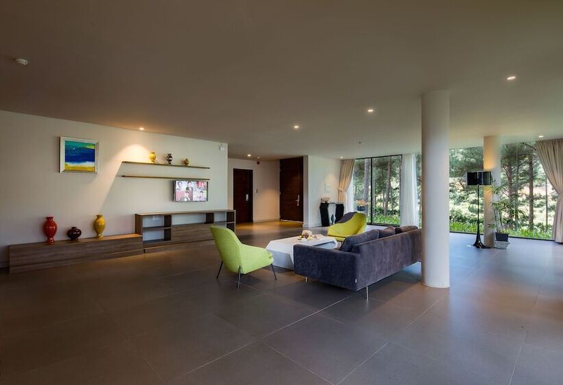 ویلای 5 خوابه, Terracotta Hotel & Resort Dalat