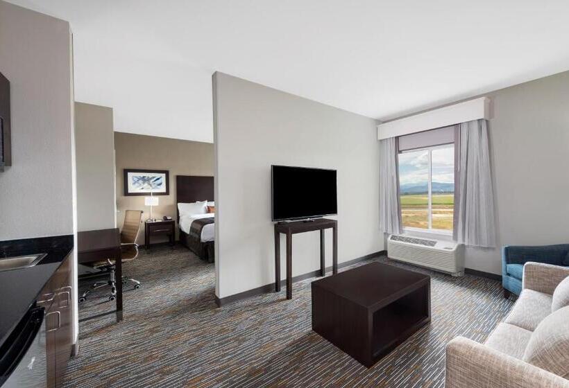 Люкс Deluxe Кровать Кинг, Wingate By Wyndham Loveland Johnstown
