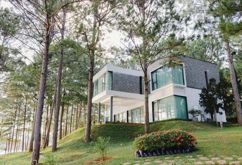 ویلای 4 خوابه, Terracotta Hotel & Resort Dalat