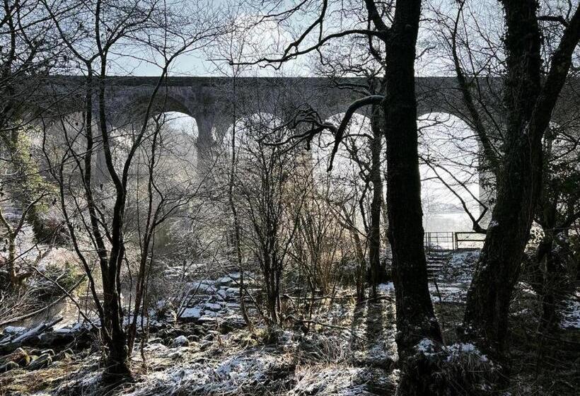 スタンダードルーム, James  Place At Brynawel