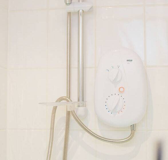 デラックススタジオ, James  Place At Brynawel