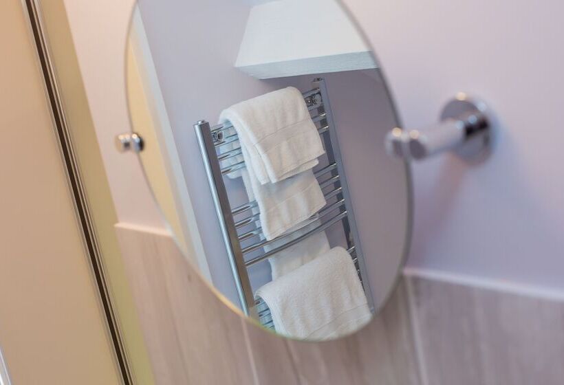 デラックススタジオ, James  Place At Brynawel