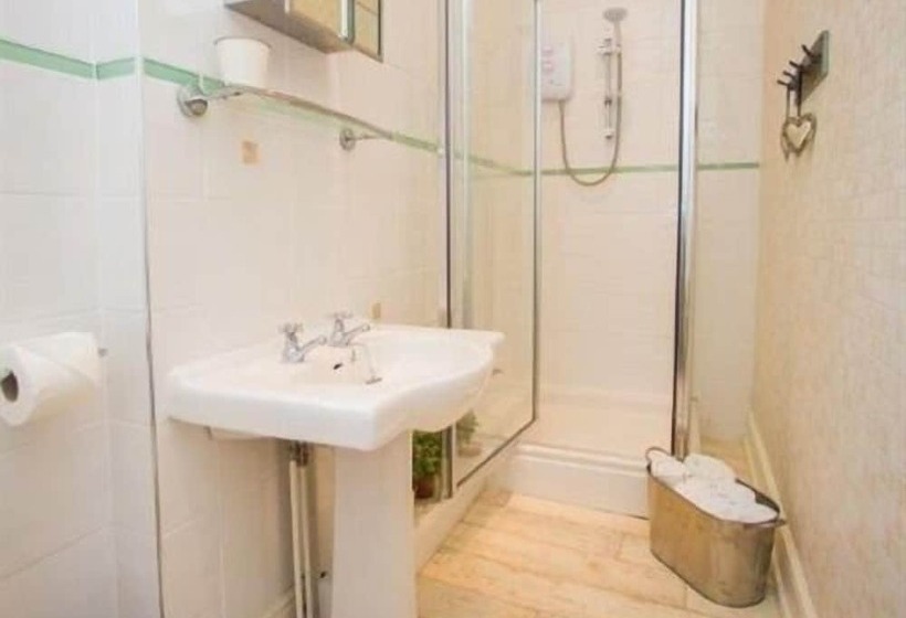 スタンダードルーム, James  Place At Brynawel