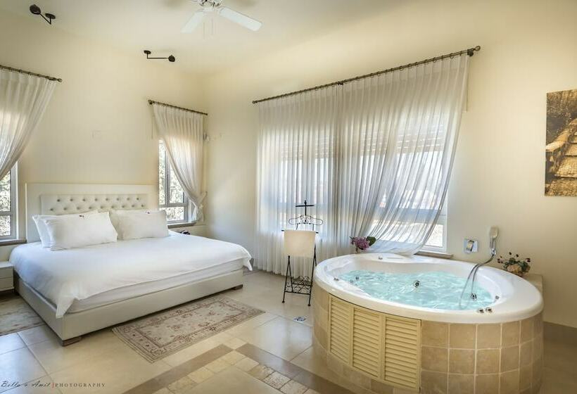 Suite Deluxe met Uitzicht op de Bergen, Villar