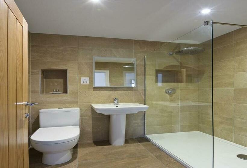 スタンダードルーム, 3 Millstones Inn