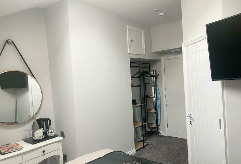 スタンダードルーム, 3 Millstones Inn