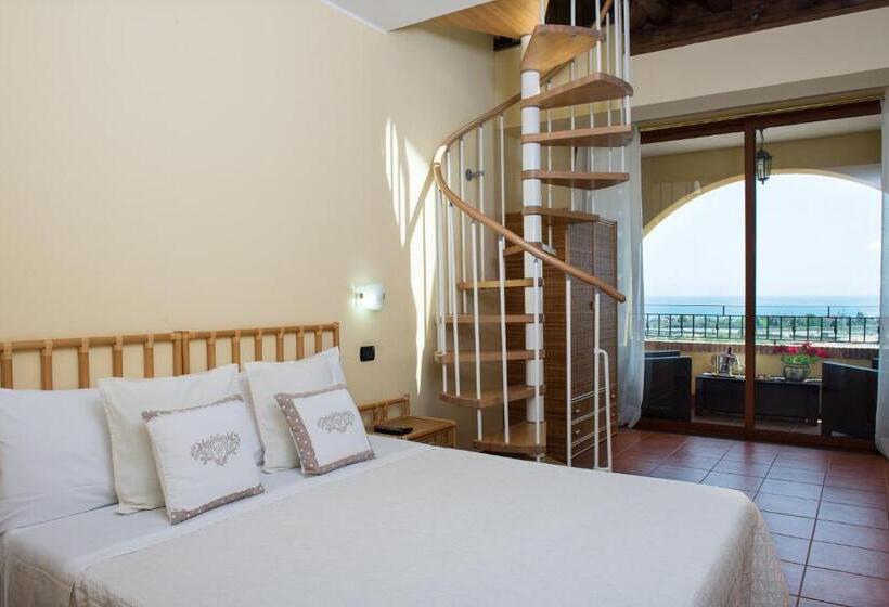 Номер Superior Боковой Вид на Море, A Nuciara Park Hotel & Wellness Center