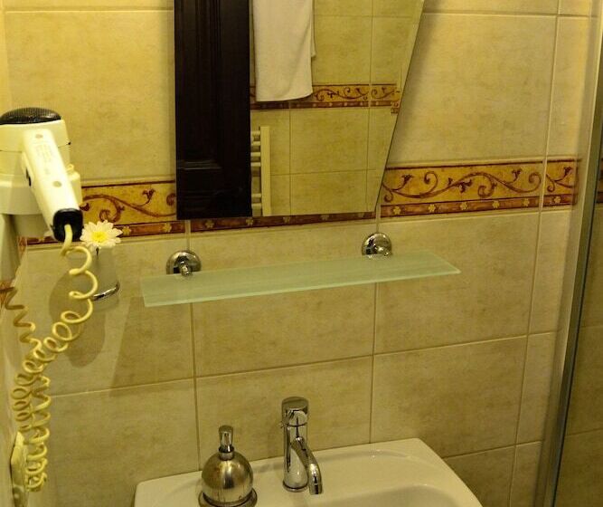 اتاق استاندارد یک نفره, Alp Guesthouse