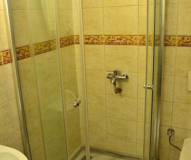 اتاق استاندارد, Alp Guesthouse