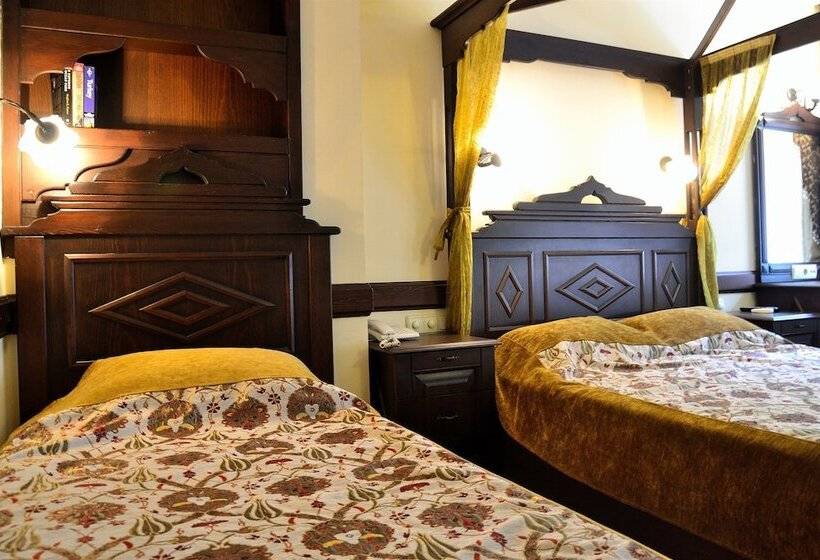 اتاق استاندارد سه نفره, Alp Guesthouse