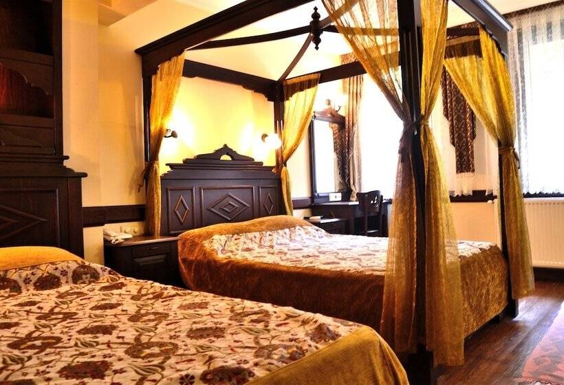 اتاق خانوادگی, Alp Guesthouse