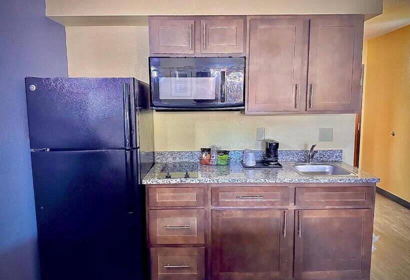 标准间, Days Inn By Wyndham New Orleans Pontchartrain