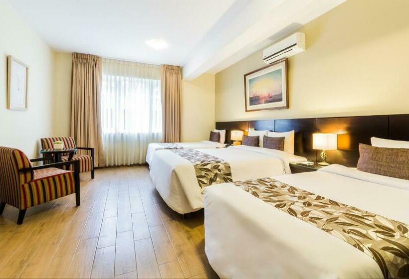 اتاق خانوادگی, El Tambo 1