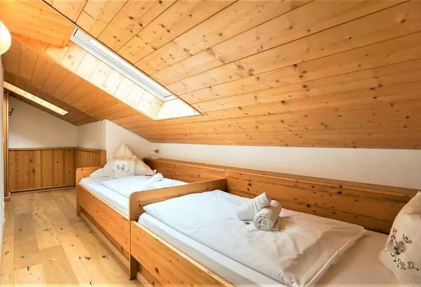 バルコニー付２ベッドルームアパートメント, Ferienhaus Und Landhaus Berger