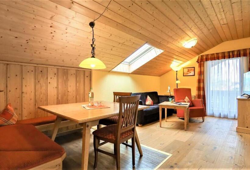 شقة غرفتين نوم مزودة بشُرفة, Ferienhaus Und Landhaus Berger