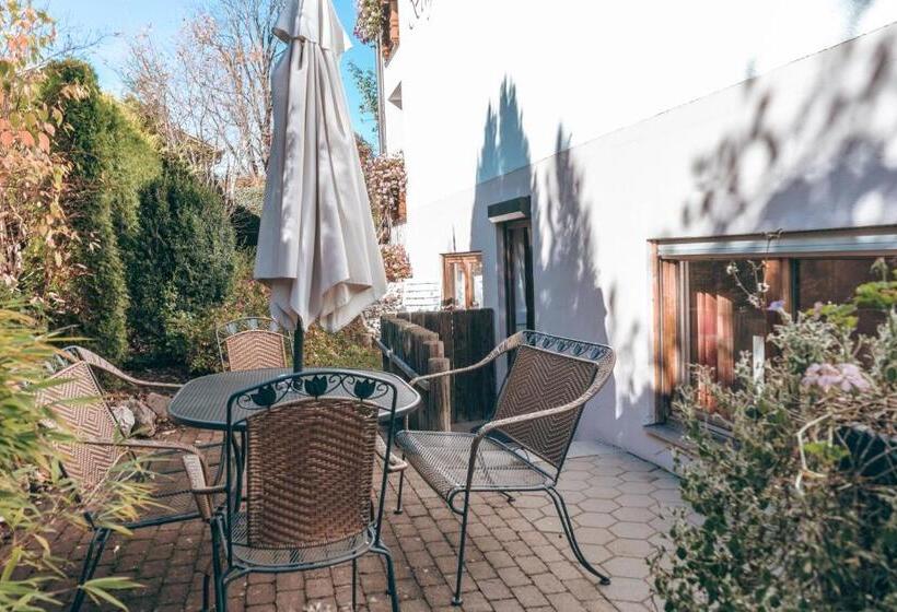 Apartamento 2 Quartos com Terraço, Ferienhaus Und Landhaus Berger