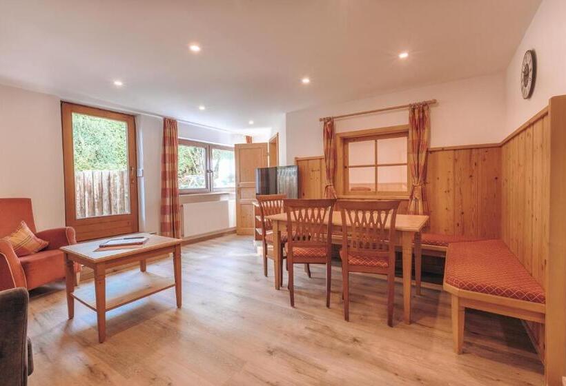 Apartamento 2 Quartos com Terraço, Ferienhaus Und Landhaus Berger