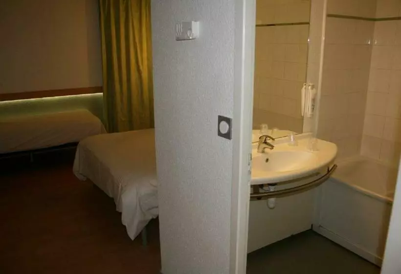 اتاق استاندارد سه نفره, Ibis Budget Cannes Mougins