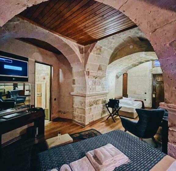 سوییت جونیور, Mimi Cappadocia Luxury Cave