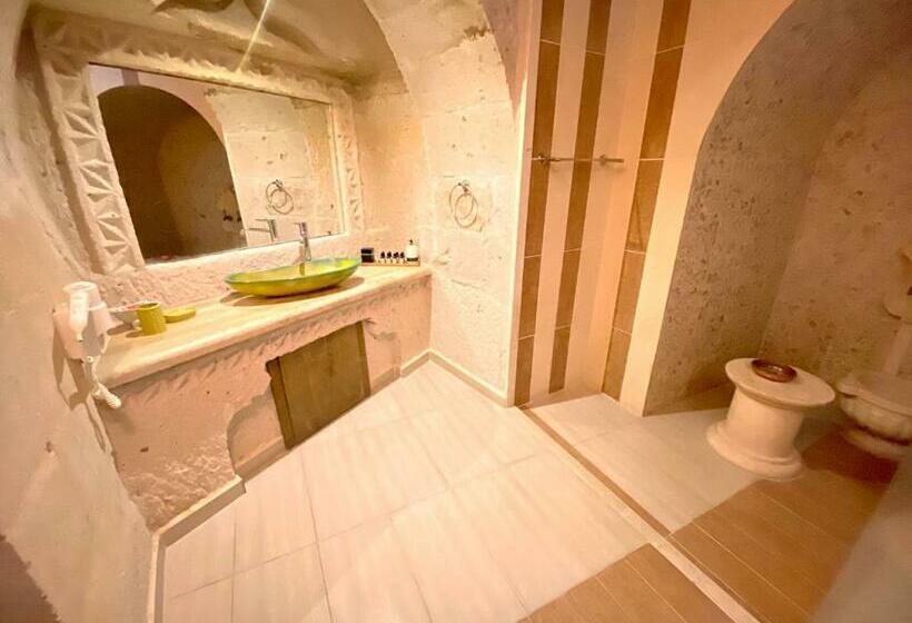 سوییت جونیور, Mimi Cappadocia Luxury Cave