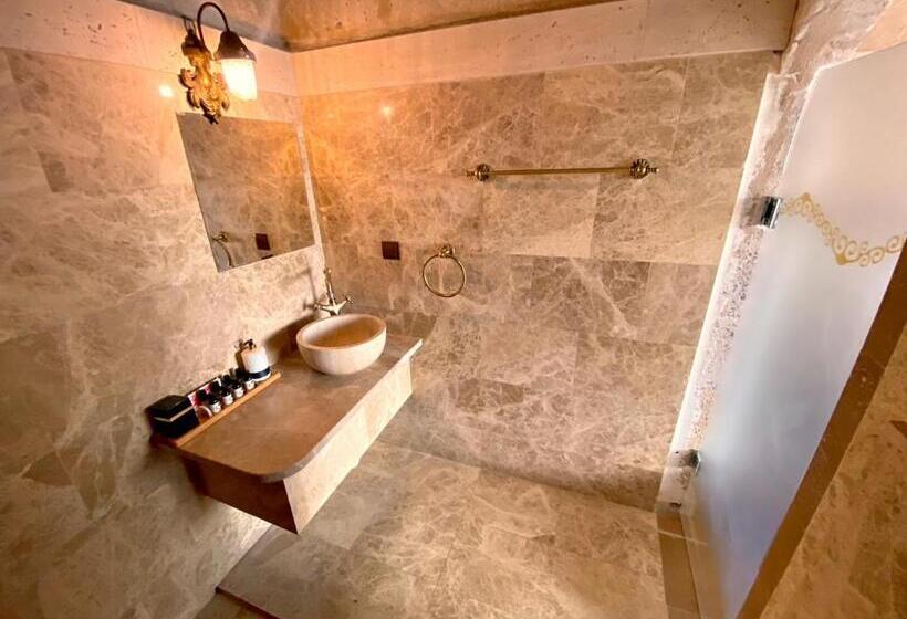 سوئیت با بالکن, Mimi Cappadocia Luxury Cave