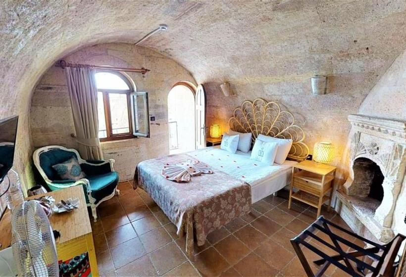 Люкс с Балконом, Mimi Cappadocia Luxury Cave