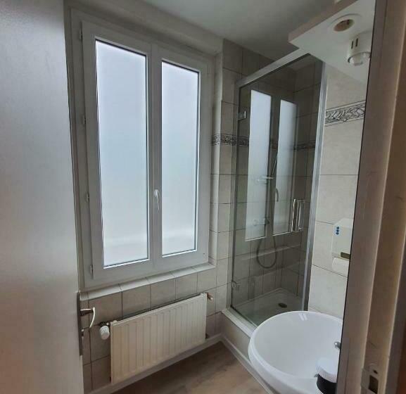 스탠다드 룸, New Windsor