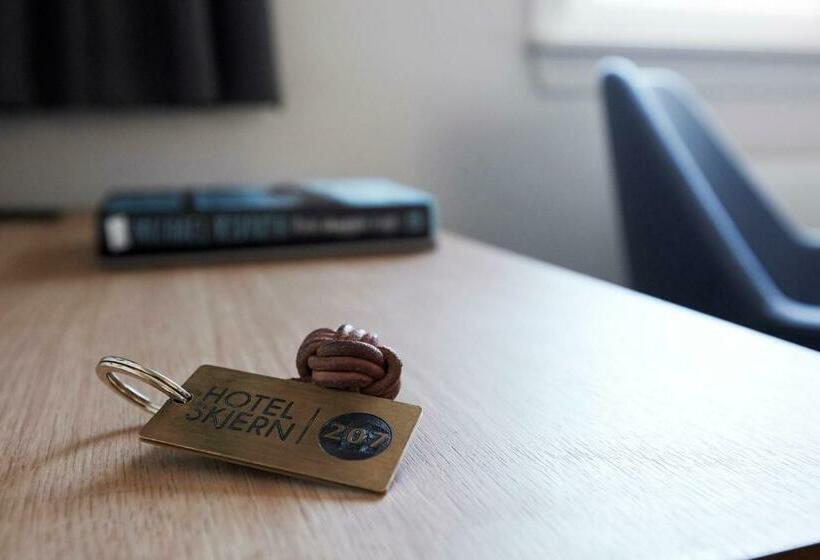 舒适型房间, Skjern