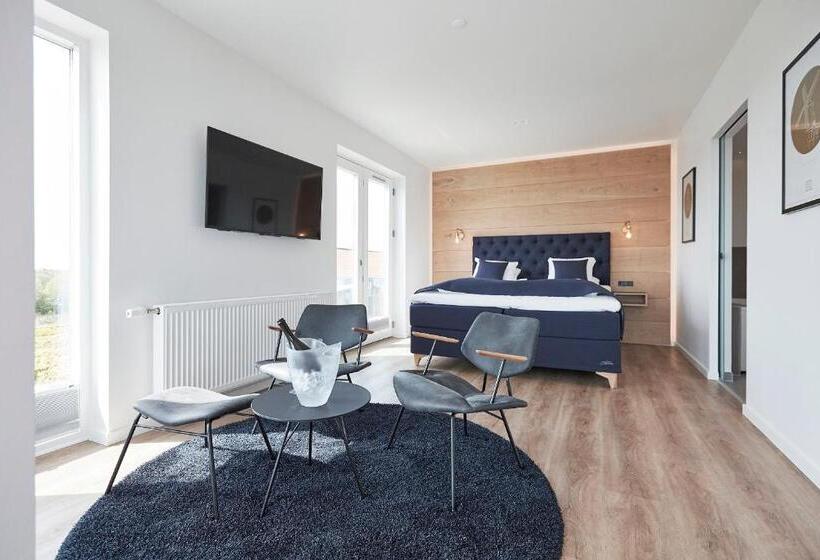 带大床的套房, Skjern