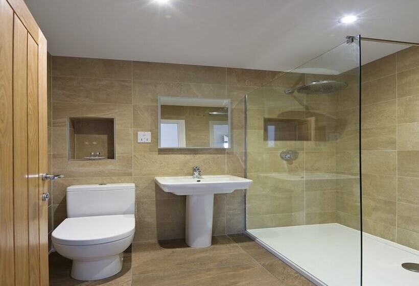 スタンダードルーム, 3 Millstones Inn