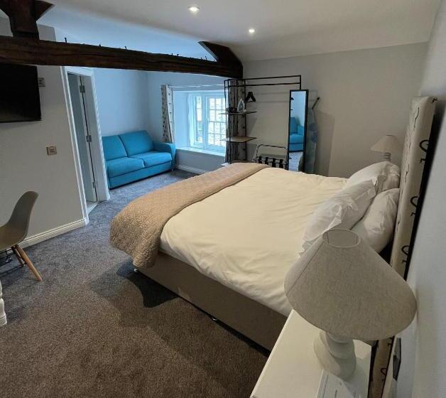 ファミリールーム, 3 Millstones Inn