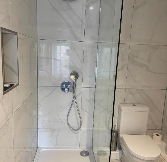 ファミリールーム, 3 Millstones Inn