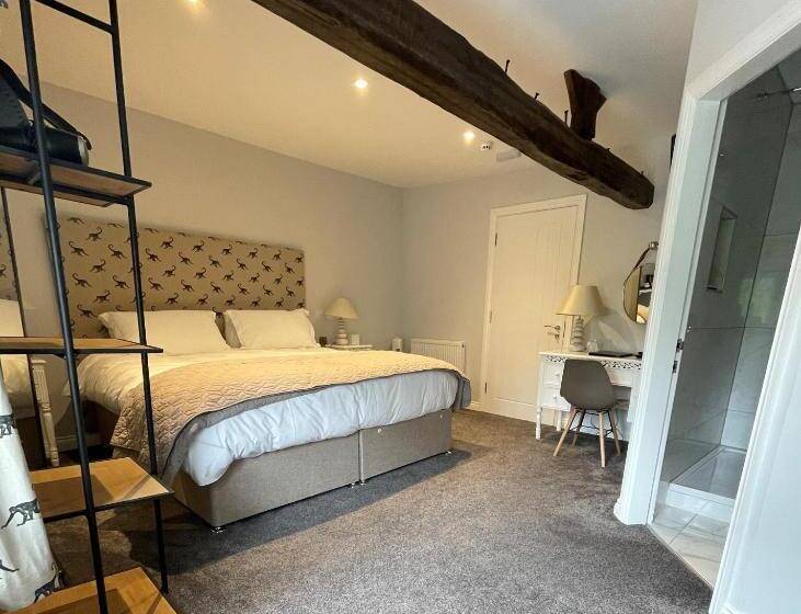 ファミリールーム, 3 Millstones Inn