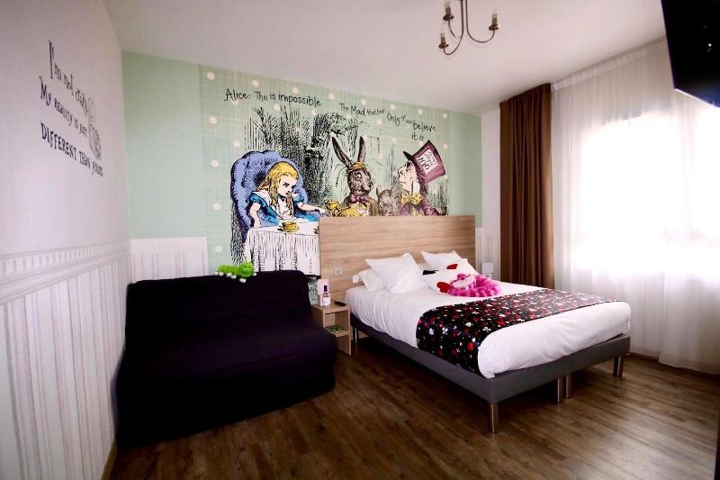 Трехместный Номер Комфорт, The Originals Boutique, Hôtel Lakeside, Biscarrosse , Lac