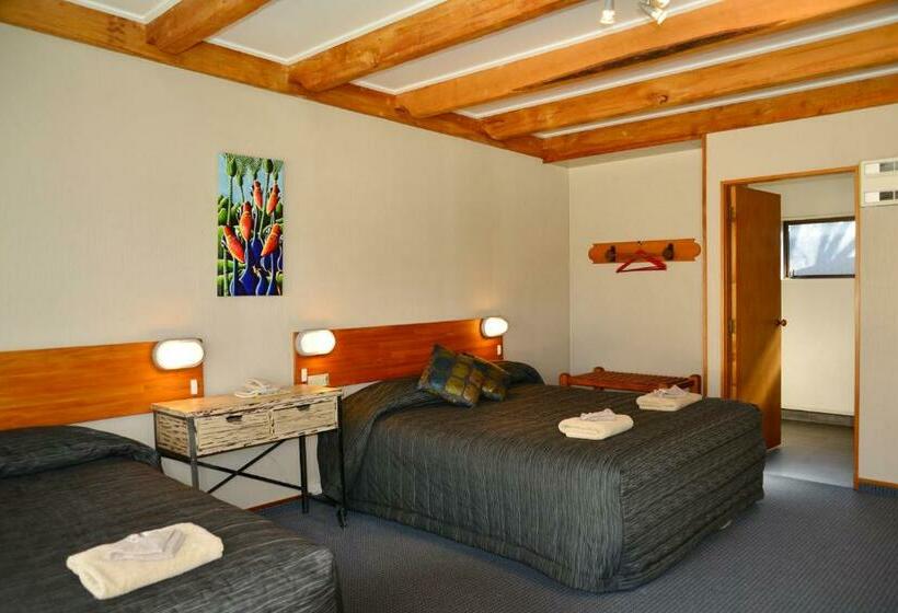 스탠다드 스튜디오, Last Resort Karamea