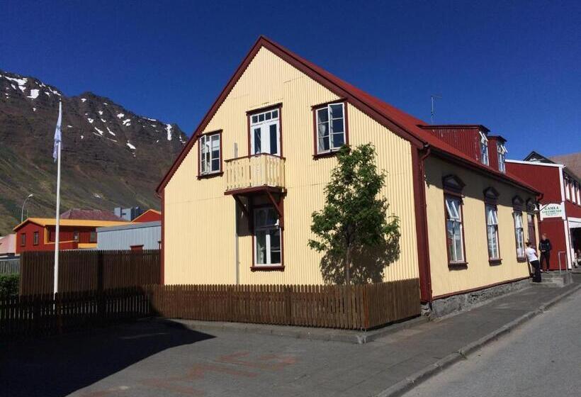 اتاق استاندارد با سرویس بهداشتی مشترک, Guesthouse Isafjordur Gamla
