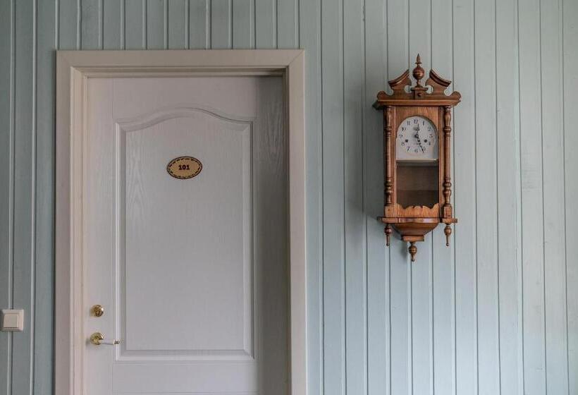 اتاق استاندارد با سرویس بهداشتی مشترک, Guesthouse Isafjordur Gamla