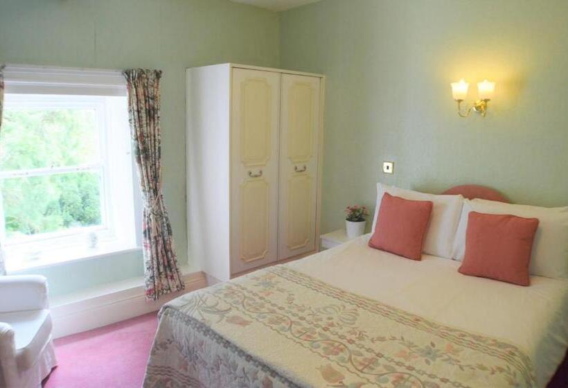 コンフォートルーム, Lowbyer Manor Country House