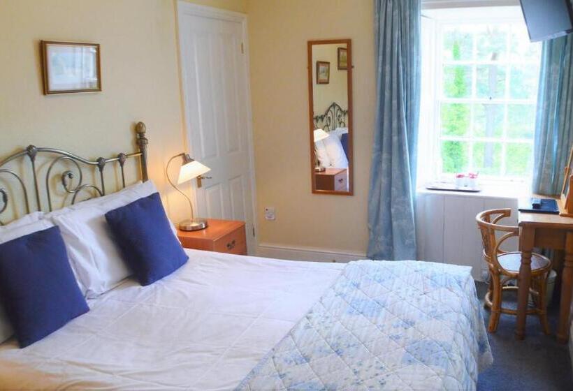 ベーシックルーム, Lowbyer Manor Country House