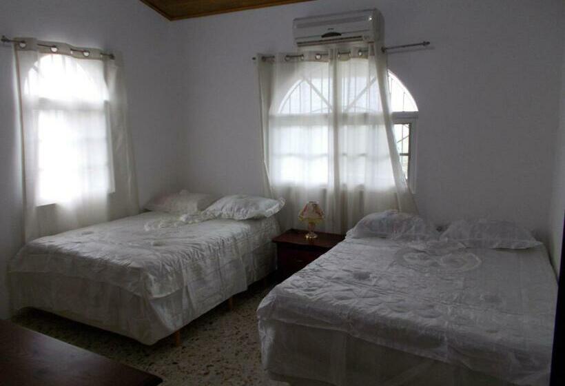 اتاق استاندارد با چشمانداز دریا, Castillo Romano