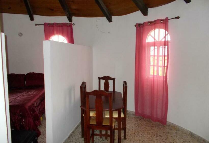 استودیوی استاندارد با چشمانداز دریا, Castillo Romano