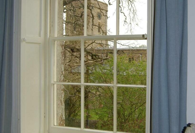 غرفة قياسية, Heyford House