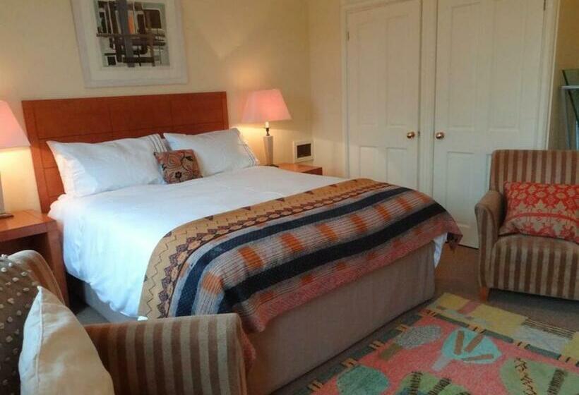 غرفة قياسية, Heyford House