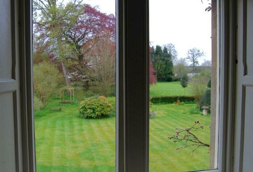 غرفة قياسية سرير كينج, Heyford House