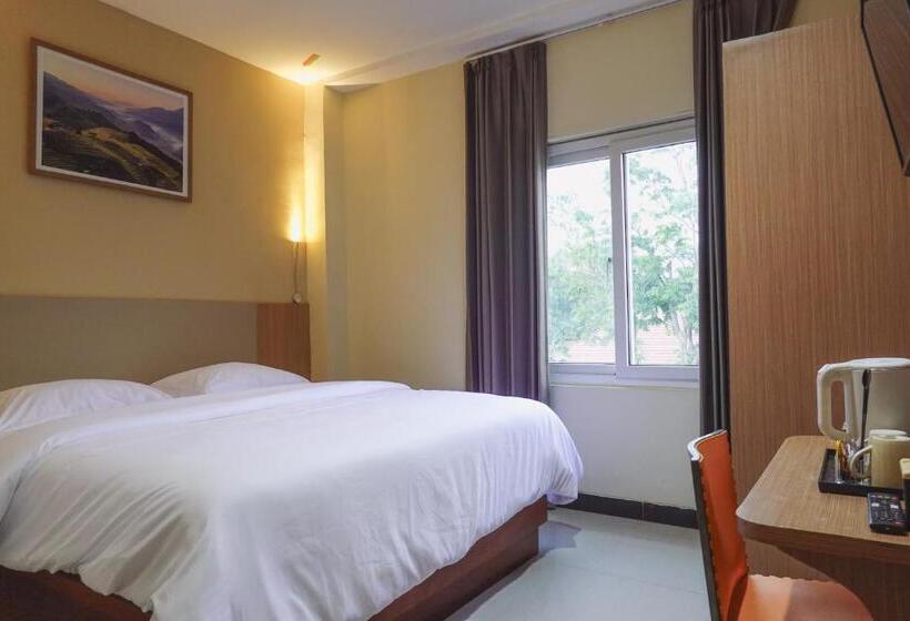 스탠다드 룸 킹사이즈 침대, City Hotel Mataram