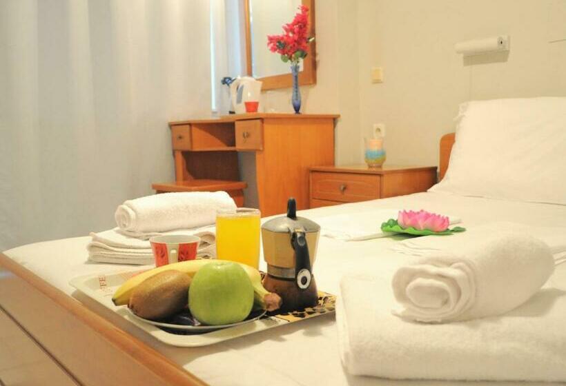 标准工作室, Greta Apartments