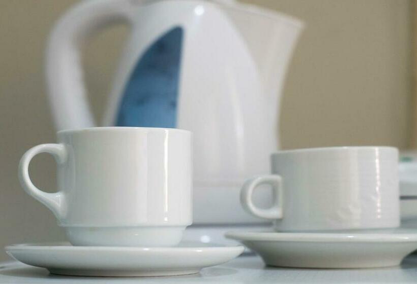 标准工作室, Greta Apartments