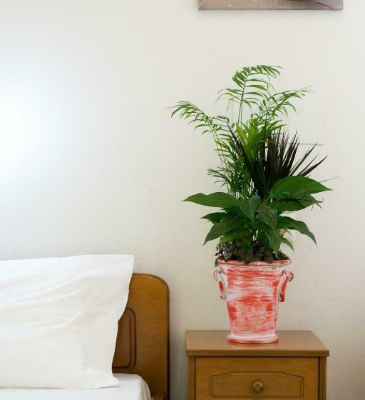 标准工作室, Greta Apartments